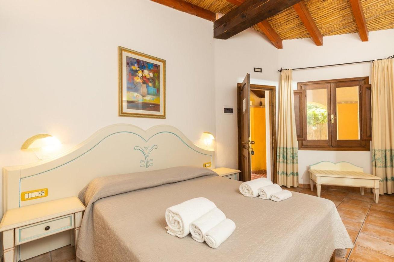 Hotel L'Ulivo 基拉索勒 外观 照片